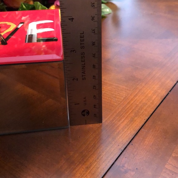 LOVE mirrored storage box - Picture 8 of 8